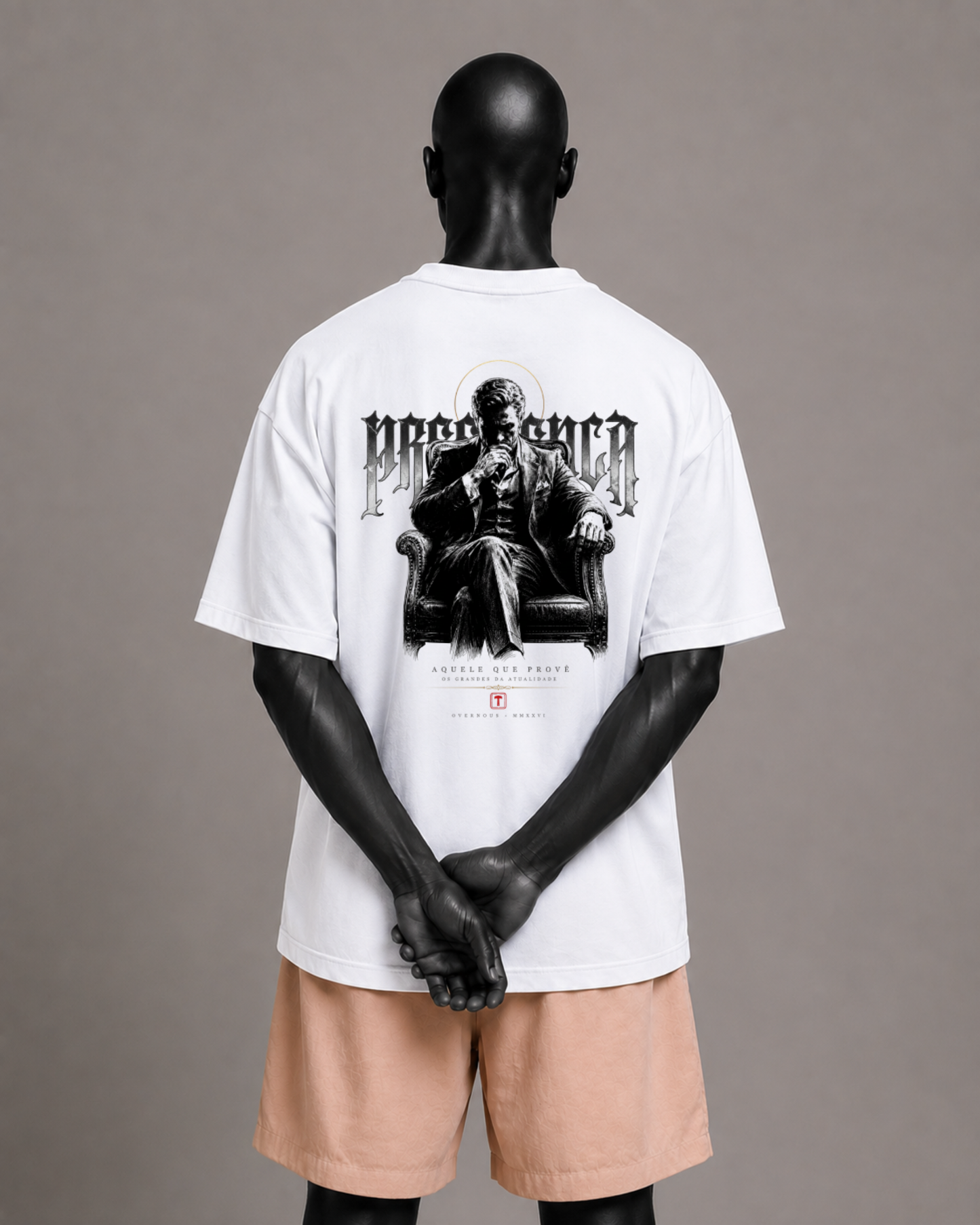 Camiseta oversized masculina Aquele que Provê PRESENÇA — detalhe 1