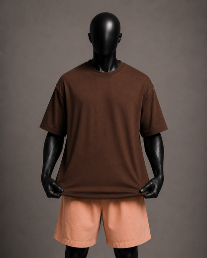Camiseta oversized masculina Básica Marrom — vista de frente