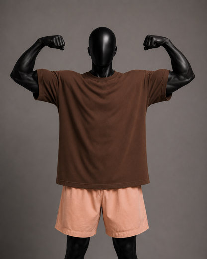Camiseta oversized masculina Básica Marrom — detalhe 2