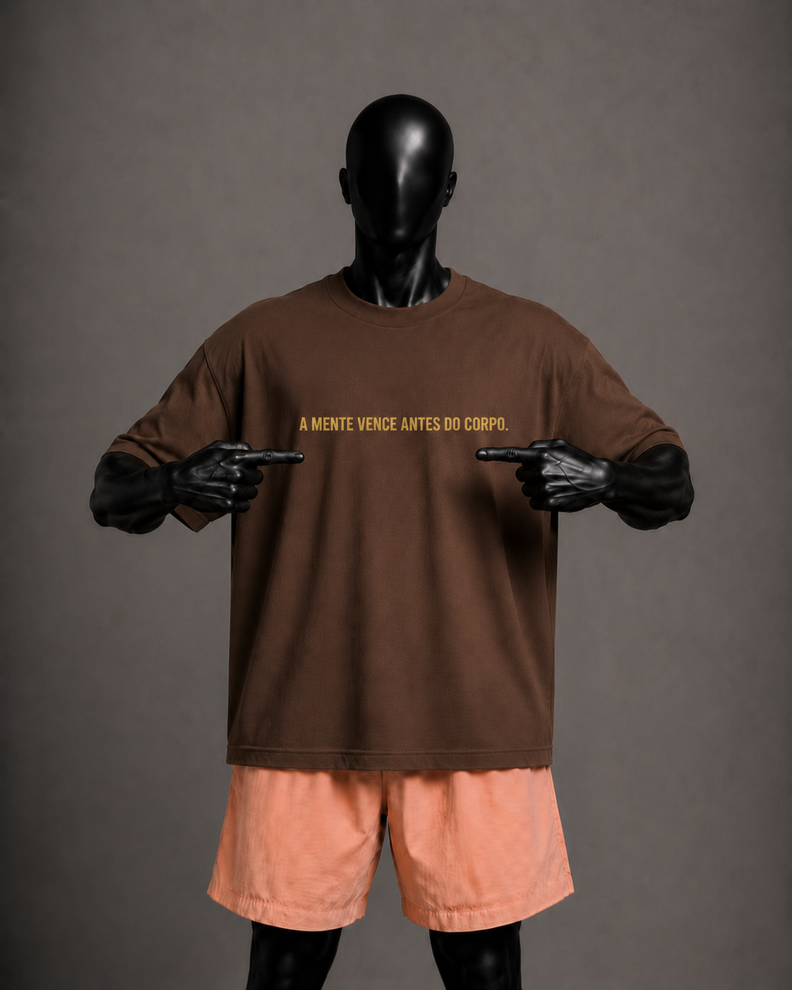Camiseta oversized masculina A Mente Vence Antes do Corpo — vista de costas