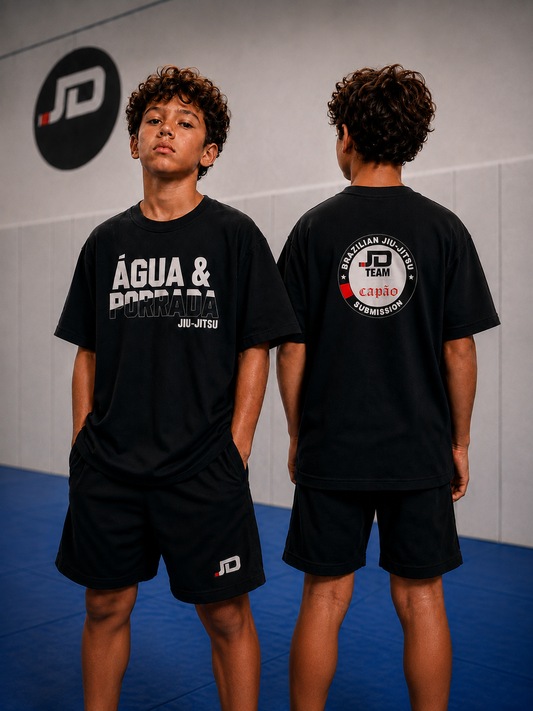 Camiseta oversized masculina Agua e Porrada KIDs — vista de costas